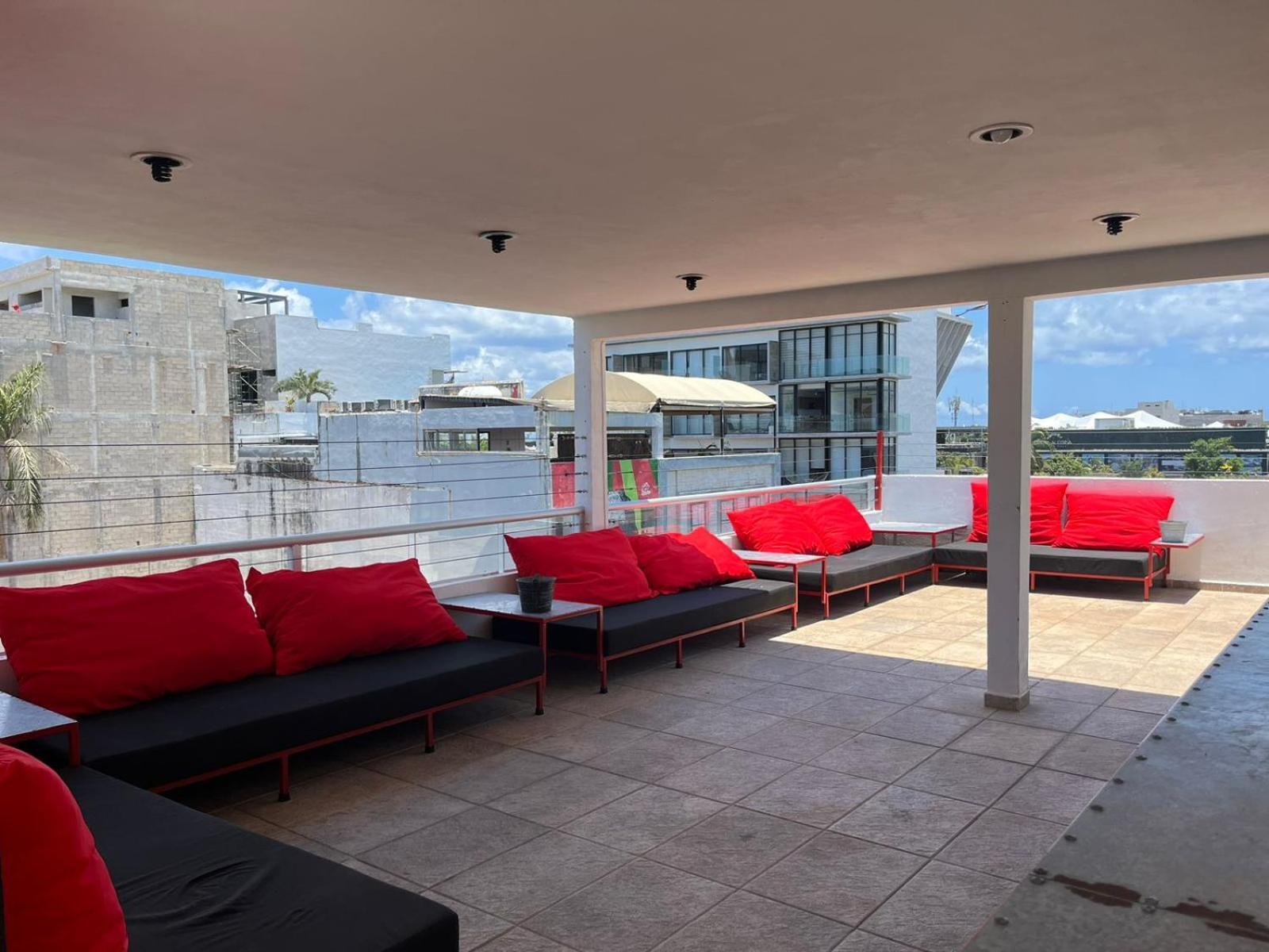 Chingon Anarchy Hotel & Roof Плая-дель-Кармен Экстерьер фото